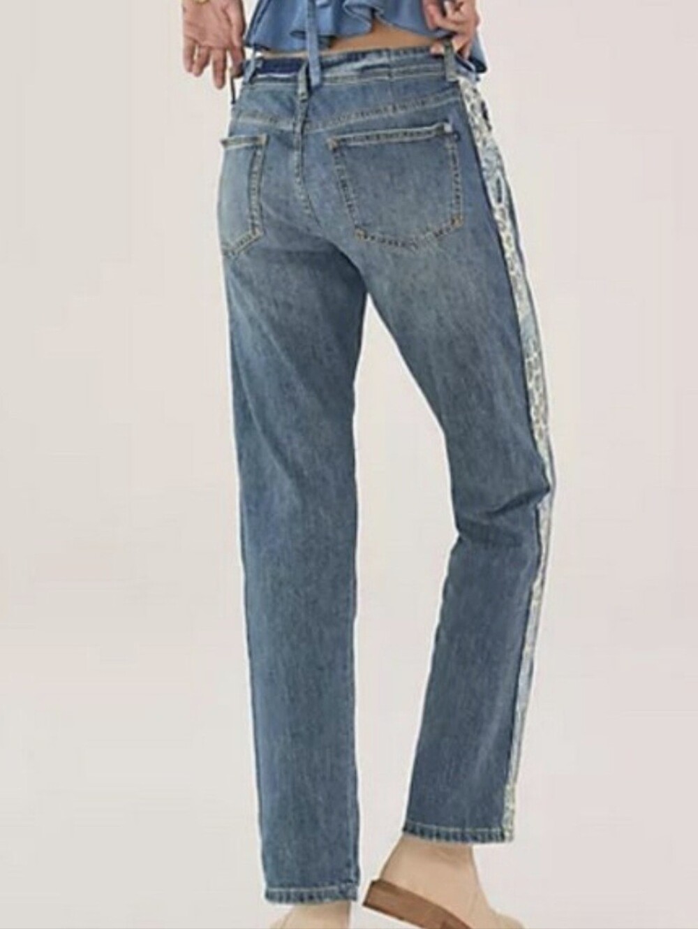 Pilcro Slim Boyfriend Jeans by Anthropologie - Size 32 - Picture 2 of 10